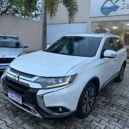 MITSUBISHI-OUTLANDER-2.2 MIVEC DI-D DIESEL HPE-S AWD AUTOMÁTICO MITSUBISHI-OUTLANDER-2018