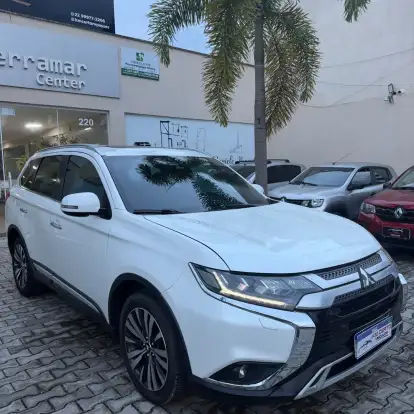 MITSUBISHI-OUTLANDER-2.2 MIVEC DI-D DIESEL HPE-S AWD AUTOMÁTICO MITSUBISHI-OUTLANDER-2018
