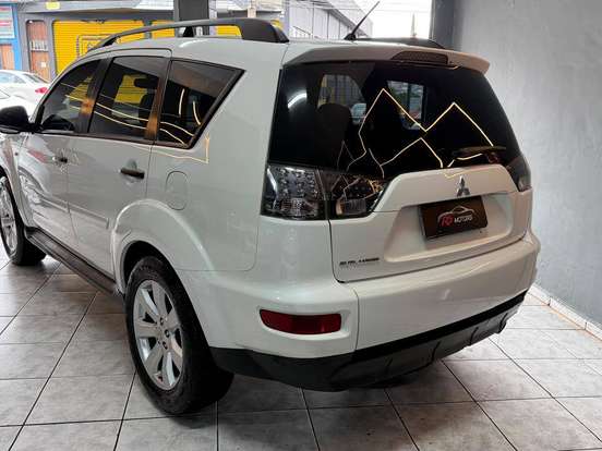 MITSUBISHI-OUTLANDER-2.0 16V GASOLINA 4P AUTOMÁTICO MITSUBISHI-OUTLANDER-2012