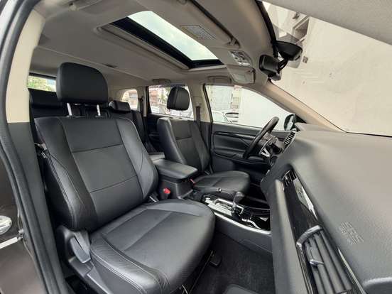MITSUBISHI-OUTLANDER-2.0 COMFORT 16V GASOLINA 4P AUTOMÁTICO MITSUBISHI-OUTLANDER-2017