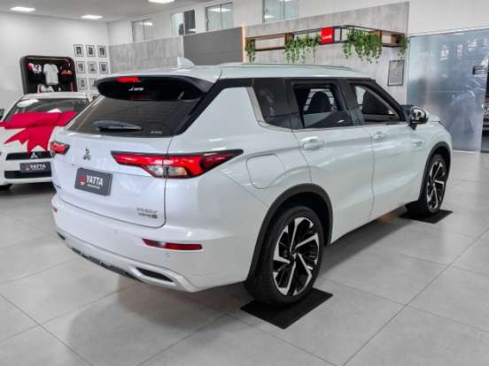 MITSUBISHI-OUTLANDER-2.4 PHEV HPE-S S-AWC DHT MITSUBISHI-OUTLANDER-2025