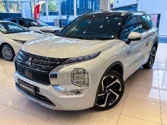 MITSUBISHI-OUTLANDER-2025