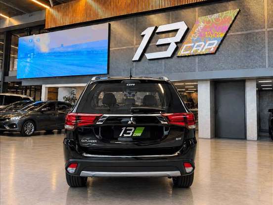 MITSUBISHI-OUTLANDER-3.0 GT 4X4 V6 24V GASOLINA 4P AUTOMÁTICO MITSUBISHI-OUTLANDER-2015