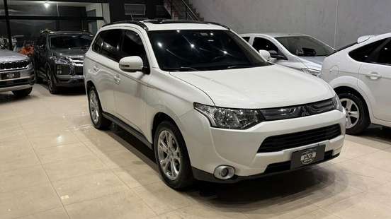 MITSUBISHI-OUTLANDER-2013
