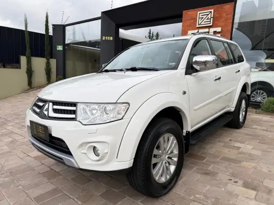 MITSUBISHI PAJERO DAKAR 3.5 HPE 7 LUGARES 4X4 V6 24V FLEX 4P AUTOMÁTICO