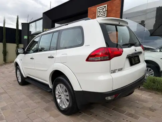 MITSUBISHI-PAJERO DAKAR-2015