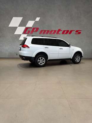 MITSUBISHI-PAJERO DAKAR-2015