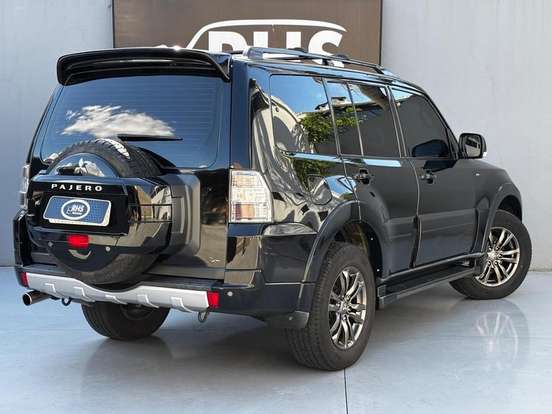MITSUBISHI-PAJERO FULL-2012