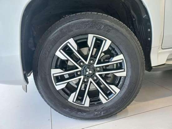 MITSUBISHI-PAJERO SPORT-2022