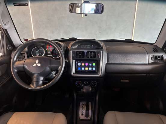 MITSUBISHI-PAJERO TR4-2013