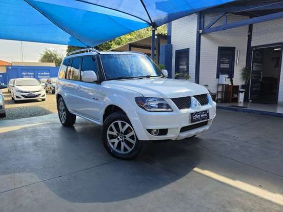 MITSUBISHI-PAJERO TR4-2013