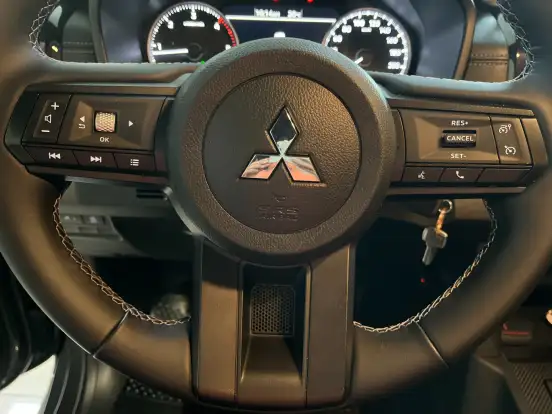 MITSUBISHI-TRITON-2026