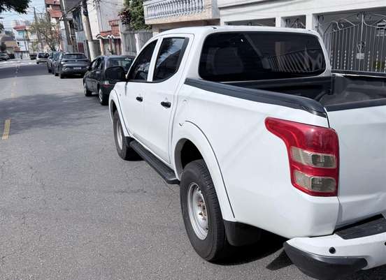 MITSUBISHI-L200 TRITON-2022