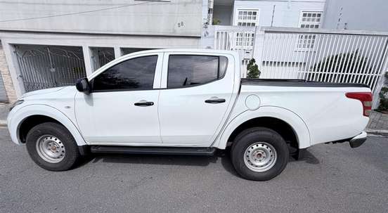 MITSUBISHI-L200 TRITON-2022
