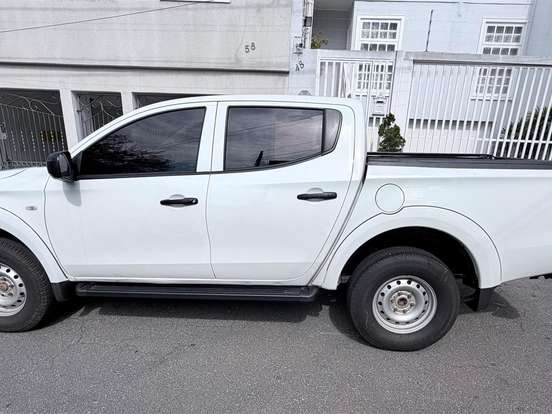 MITSUBISHI-L200 TRITON-2.4 16V TURBO DIESEL GL CD 4X4 MANUAL MITSUBISHI-L200 TRITON-2022