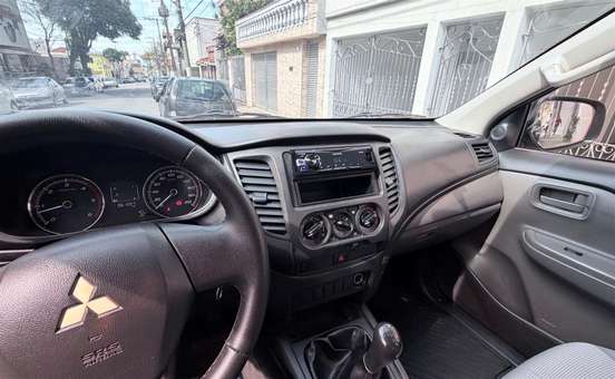 MITSUBISHI-L200 TRITON-2022