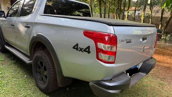 MITSUBISHI-L200 TRITON-2023