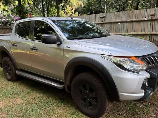MITSUBISHI-L200 TRITON-2.4 16V TURBO DIESEL OUTDOOR GLS CD 4X4 AUTOMÁTICO MITSUBISHI-L200 TRITON-2023