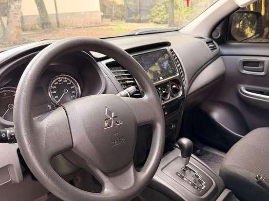 MITSUBISHI-L200 TRITON-2.4 16V TURBO DIESEL OUTDOOR GLS CD 4X4 AUTOMÁTICO MITSUBISHI-L200 TRITON-2023