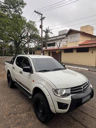 MITSUBISHI L200 TRITON 3.2 GL 4X4 CD 16V TURBO INTERCOLER DIESEL 4P MANUAL