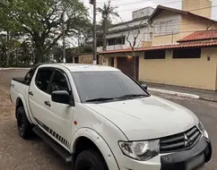 MITSUBISHI L200 TRITON 3.2 GL 4X4 CD 16V TURBO INTERCOLER DIESEL 4P MANUAL MITSUBISHI L200 TRITON 3.2 GL 4X4 CD 16V TURBO INTERCOLER DIESEL 4P MANUAL