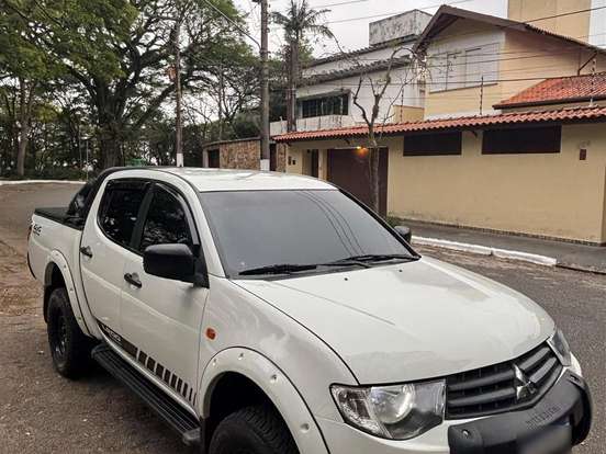 MITSUBISHI-L200 TRITON-3.2 GL 4X4 CD 16V TURBO INTERCOLER DIESEL 4P MANUAL MITSUBISHI-L200 TRITON-2017