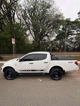 MITSUBISHI-L200 TRITON-2017