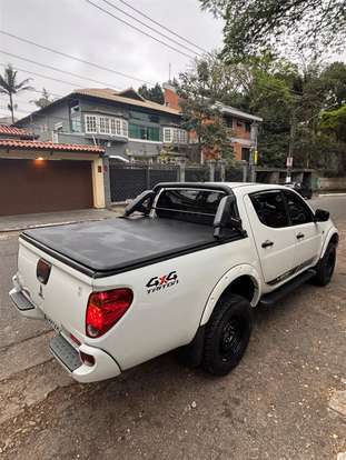 MITSUBISHI-L200 TRITON-2017