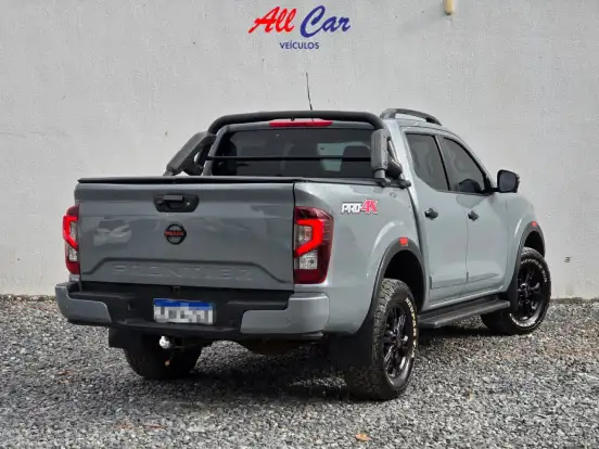NISSAN-FRONTIER-2022