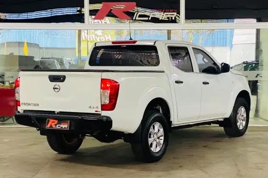 NISSAN-FRONTIER-2021