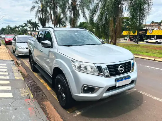 NISSAN-FRONTIER-2.3 16V TURBO DIESEL SE CD 4X4 AUTOMÁTICO NISSAN-FRONTIER-2017