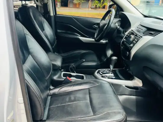 NISSAN-FRONTIER-2.3 16V TURBO DIESEL SE CD 4X4 AUTOMÁTICO NISSAN-FRONTIER-2017
