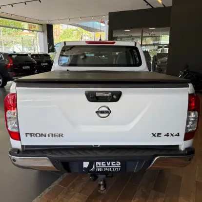 NISSAN-FRONTIER-2020
