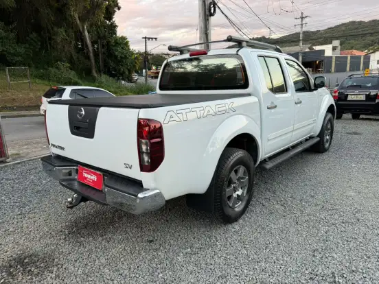 NISSAN-FRONTIER-2.5 SV ATTACK 4X4 CD TURBO ELETRONIC DIESEL 4P AUTOMÁTICO NISSAN-FRONTIER-2014