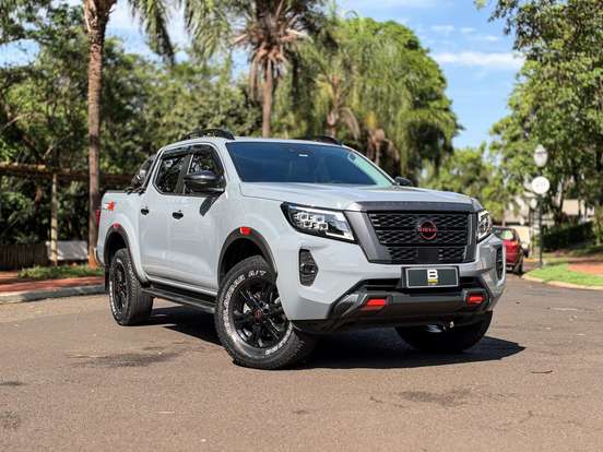 NISSAN-FRONTIER-2023