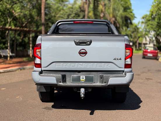 NISSAN-FRONTIER-2023