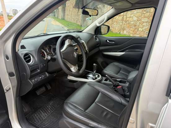 NISSAN-FRONTIER-2019