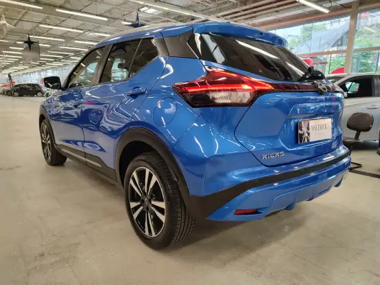 NISSAN-KICKS-2023