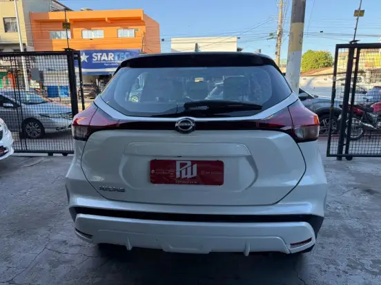 NISSAN-KICKS-2022