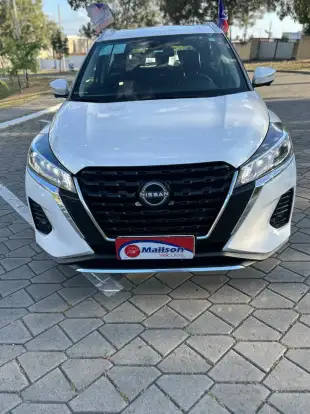 NISSAN-KICKS-2023