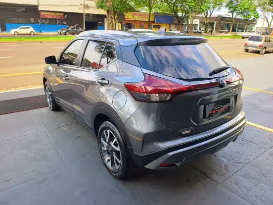 NISSAN-KICKS-2024