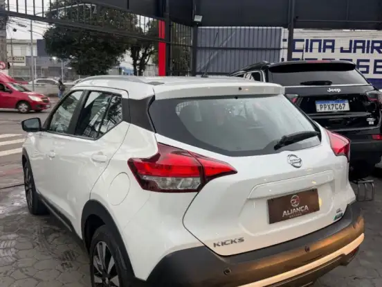 NISSAN-KICKS-1.6 16V FLEXSTART SL 4P XTRONIC NISSAN-KICKS-2016