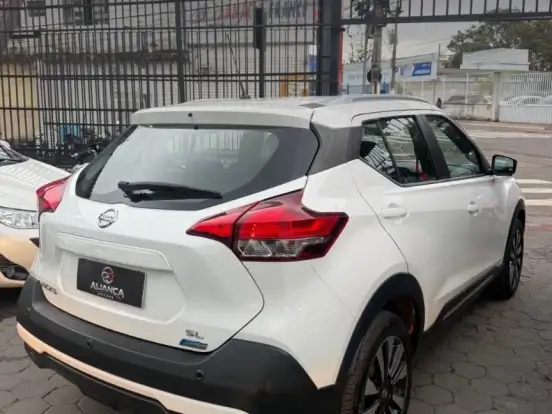 NISSAN-KICKS-1.6 16V FLEXSTART SL 4P XTRONIC NISSAN-KICKS-2016