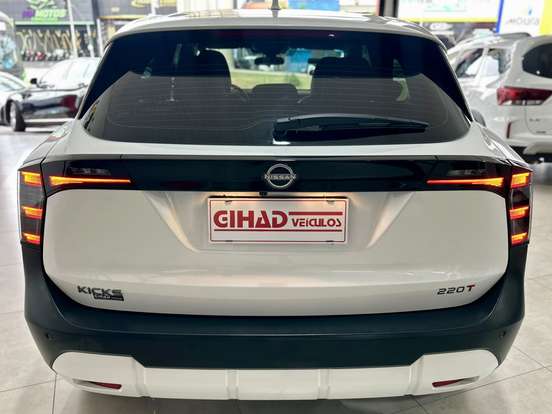 NISSAN-KICKS-2025