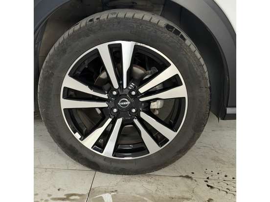 NISSAN-KICKS-2024