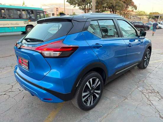 NISSAN-KICKS-2023