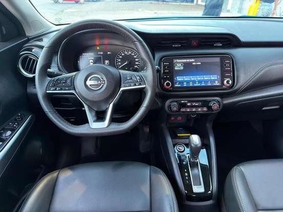 NISSAN-KICKS-2023