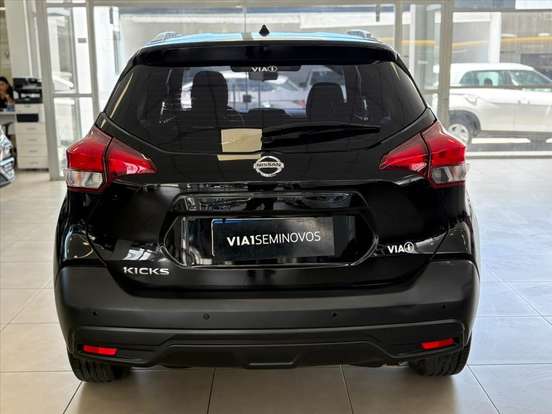 NISSAN-KICKS-2018