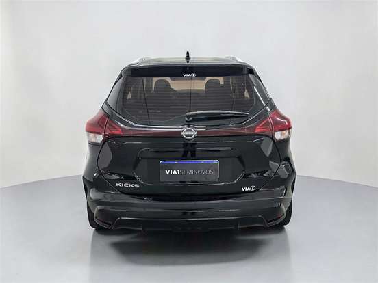 NISSAN-KICKS-2024