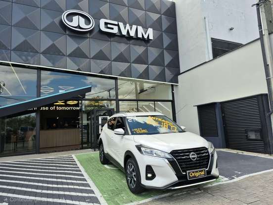 NISSAN-KICKS-2023
